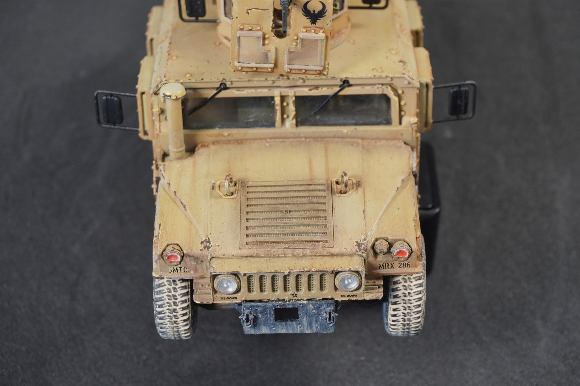 HMMWV M1151 — detalle interior