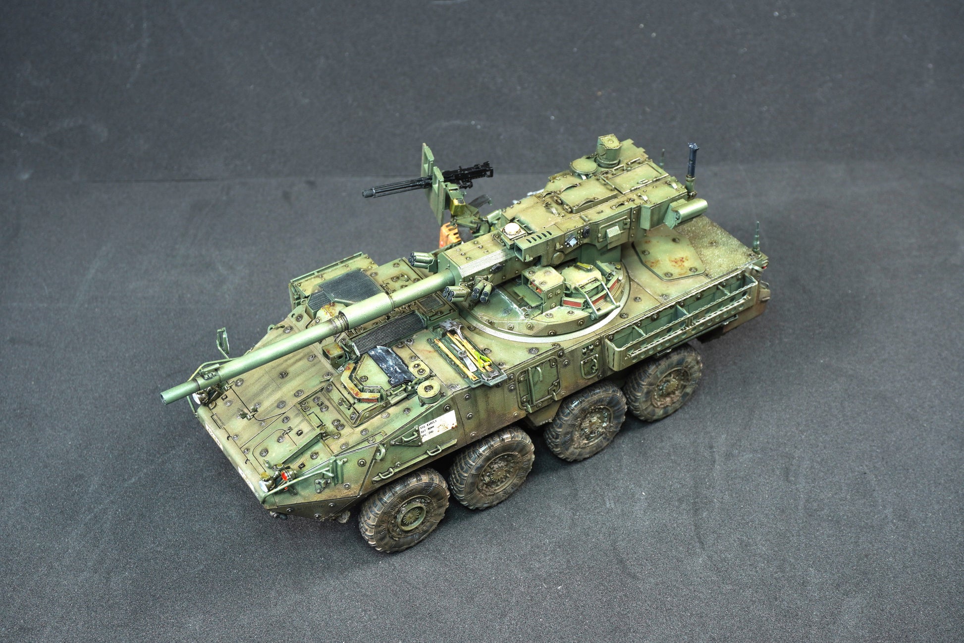 Stryker M1128 MGS 1/35 — vista general