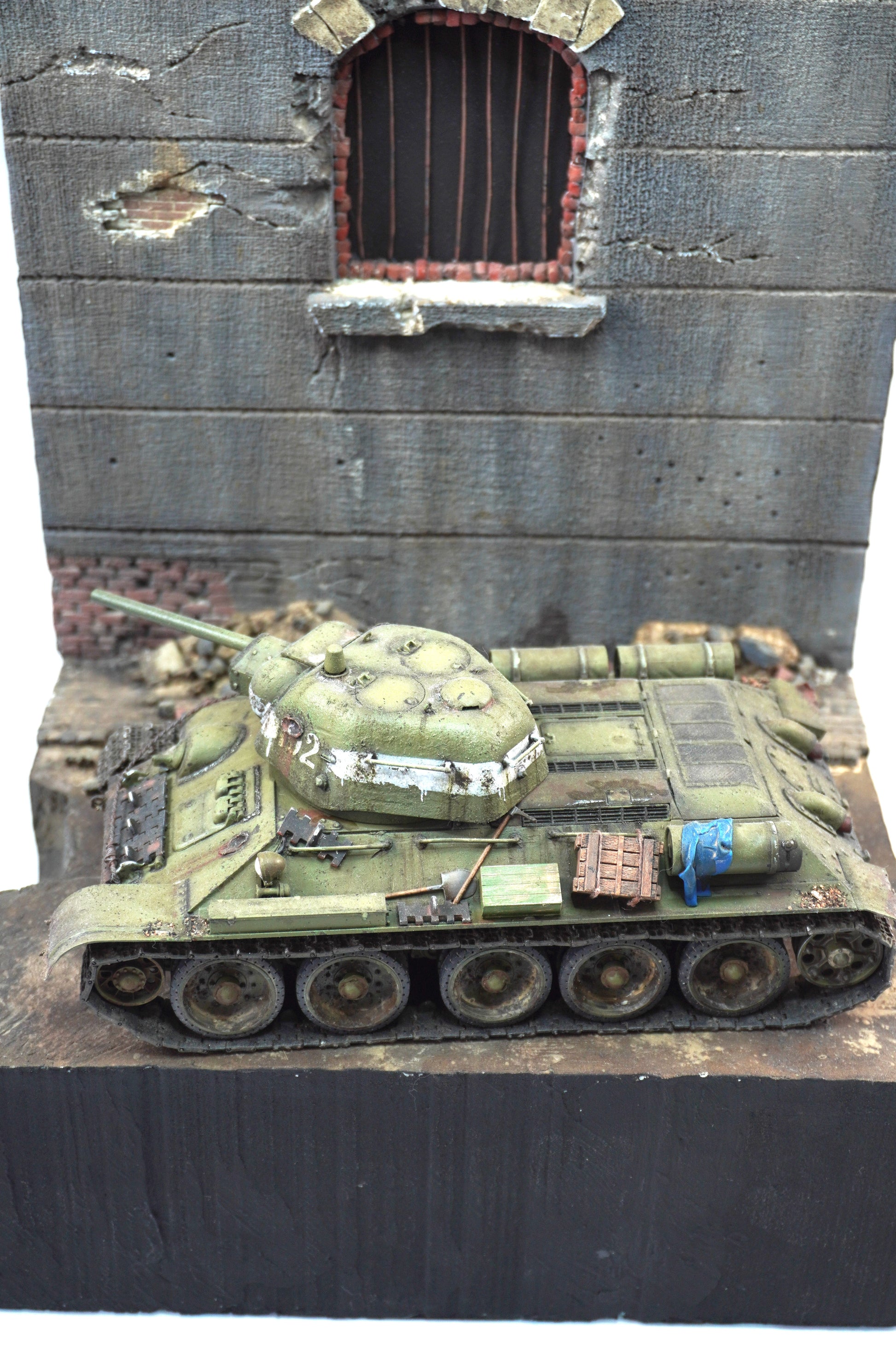 Diorama T-34/76 — lateral