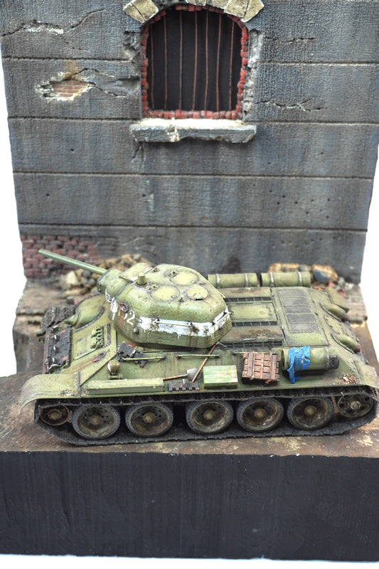 Diorama T-34/76 — lateral